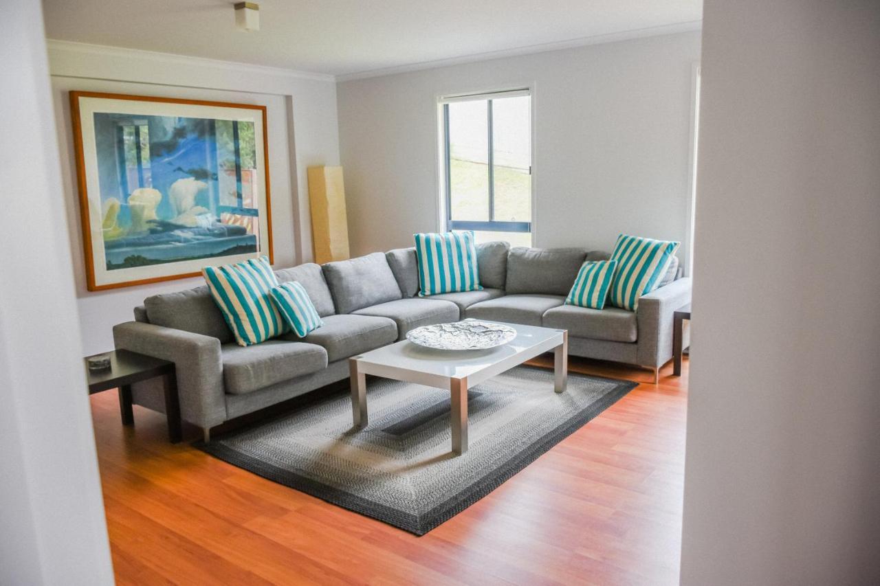 Demure Charm 4 Bedrooms Rye Bagian luar foto